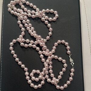 Elegant Pink faux Pearl Necklace